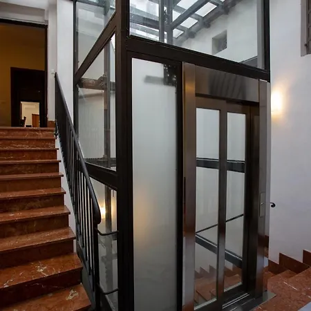 Guesthost - Quattro Canti Charming Flat Palerme