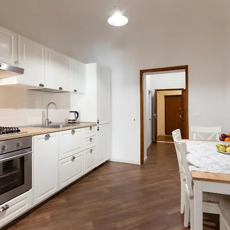 Quattro Canti Charming Flat *