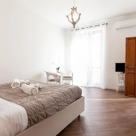 Guesthost - Quattro Canti Charming Flat Apartment *
