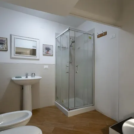 Apartment Guesthost - Quattro Canti Charming Flat